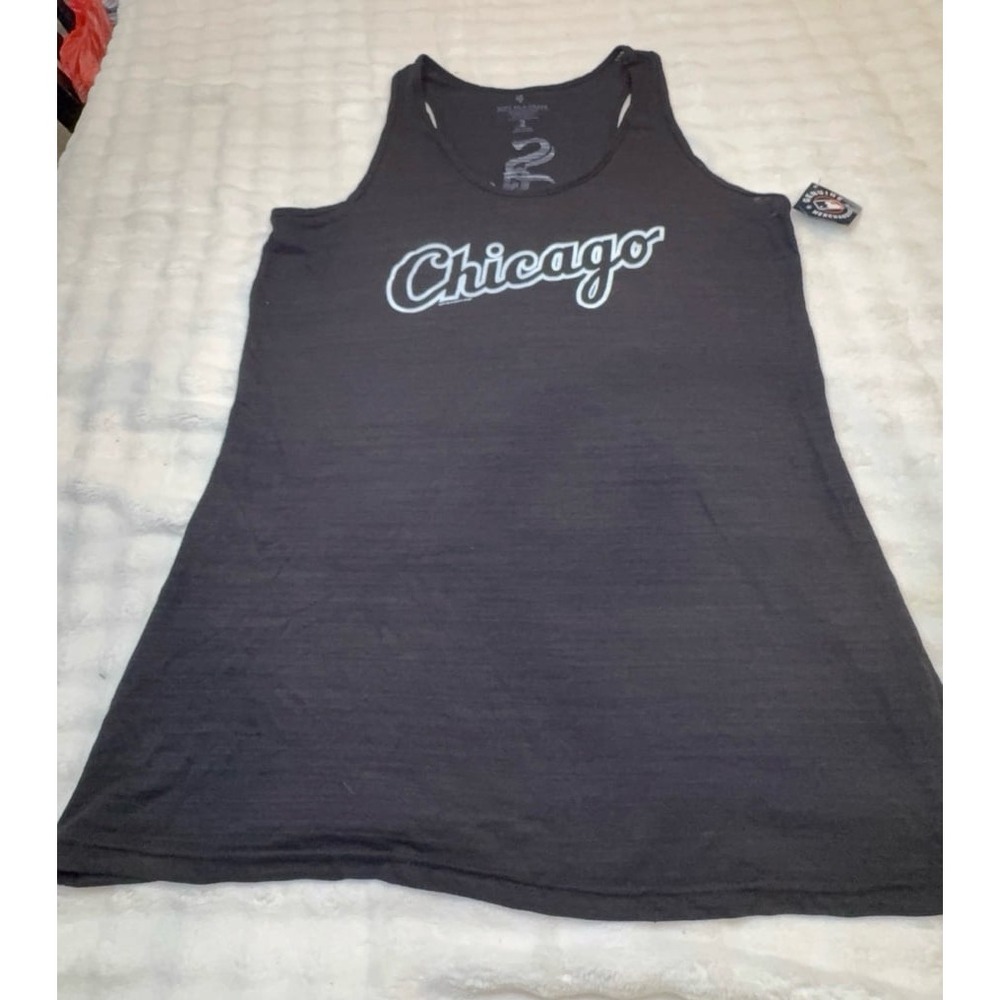 NEW women's size medium Chicago White Sox Soft as a Grape tank top shirt.